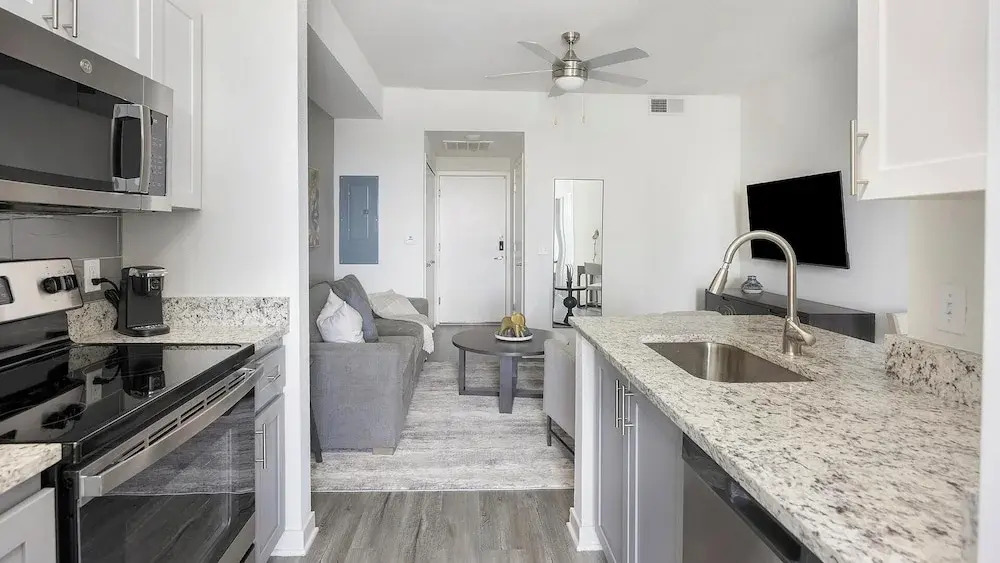 Landing Furnished Apartments near University Heights