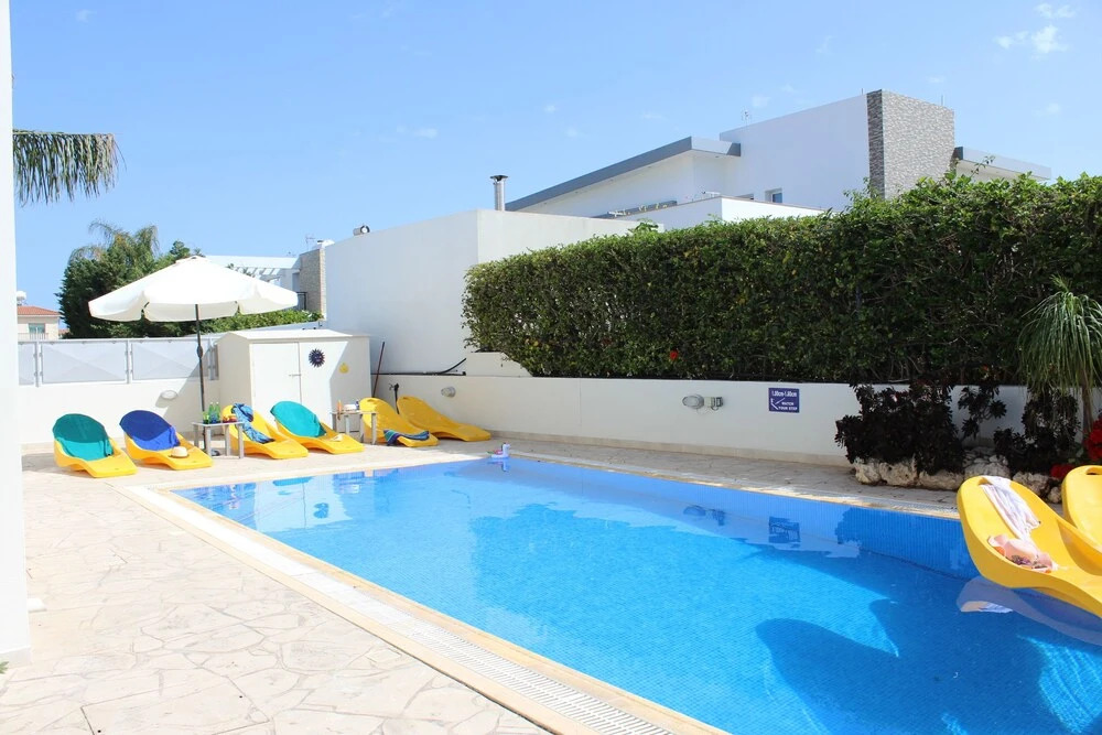 Avrora Villa PV