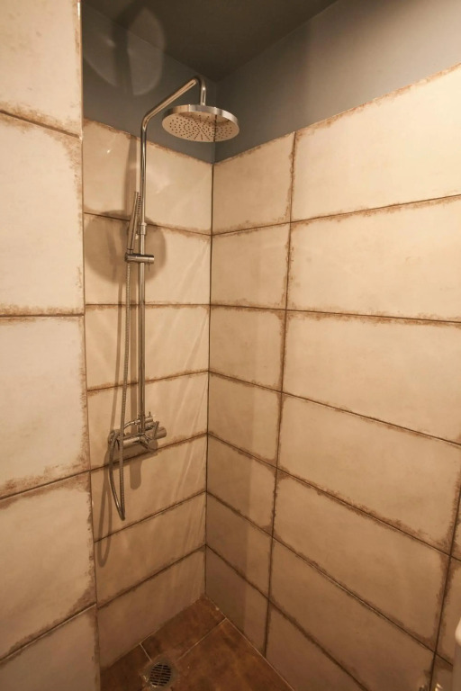 2-spaces comfy Bentzi apartment 7 with balcony in Pagrati