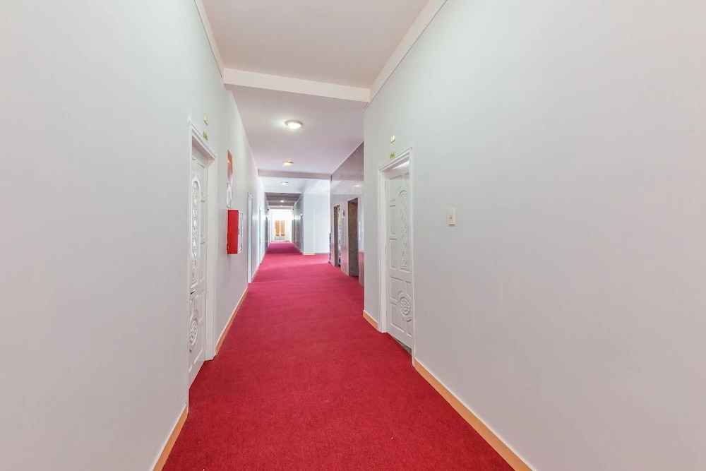 CCT Luxury Hotel