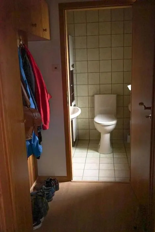 Entire house, quiet city location, garden, parking