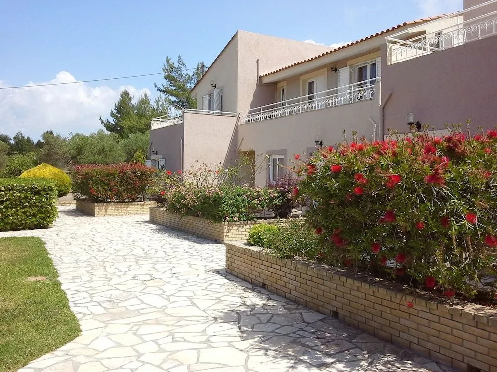 Marinos Apartments
