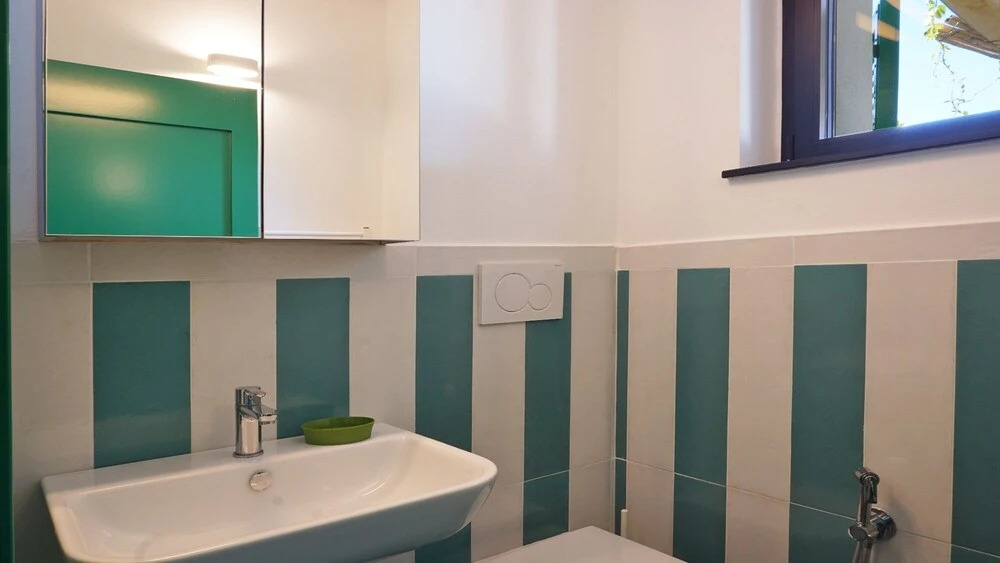 Miralunga-appartament-in-villa-e-piscina