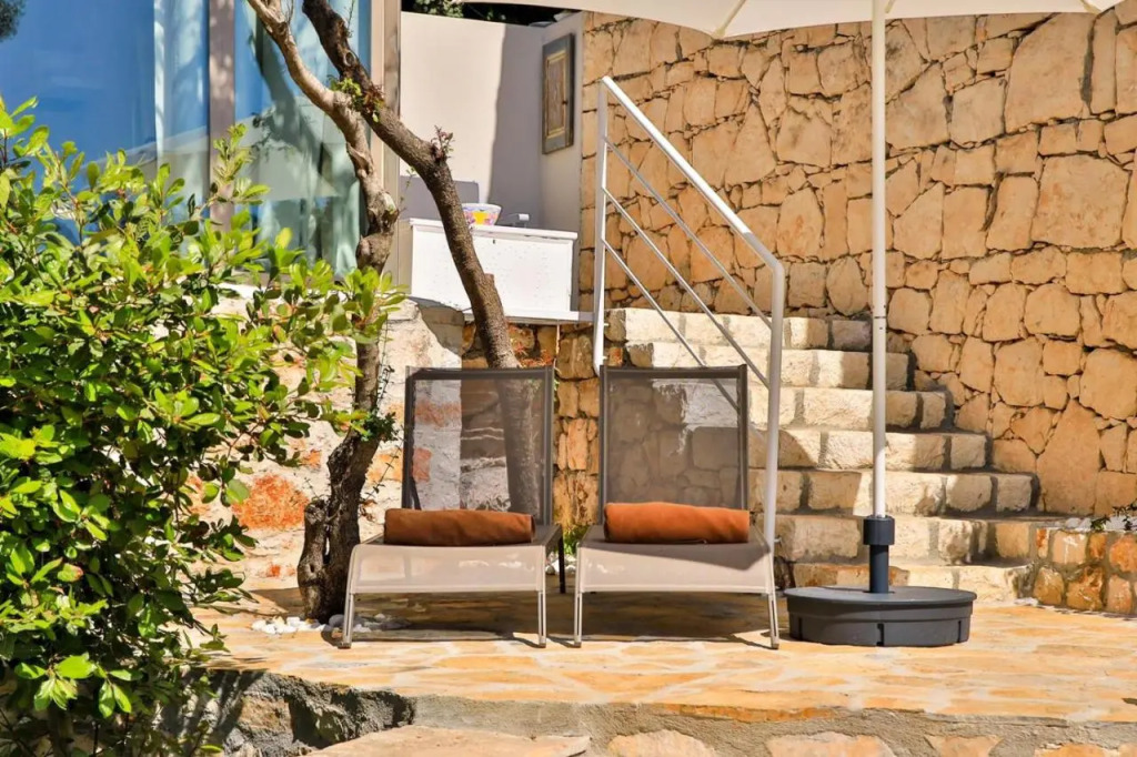 Kale Suites, heated pool in winter, adults only