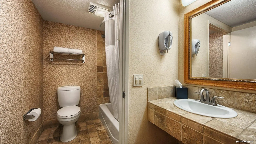 Best Western Plus Laguna Brisas Spa Hotel
