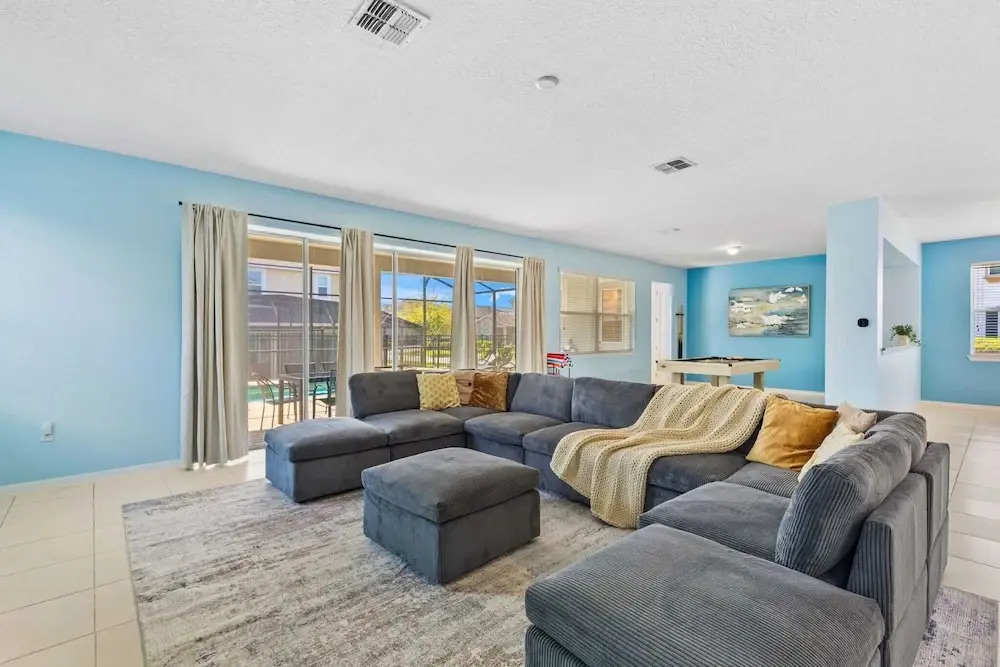 Minutes to Disney Parks + Universal Sleeps 21 w/ Pool, Hot Tub, Game Room