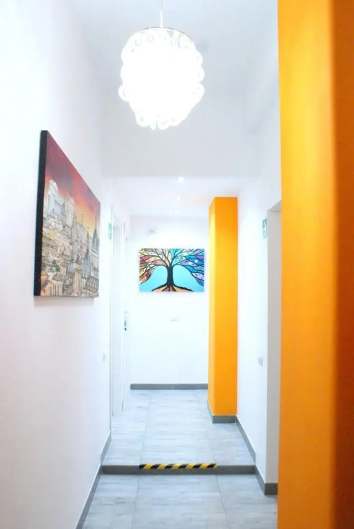 Like Family House