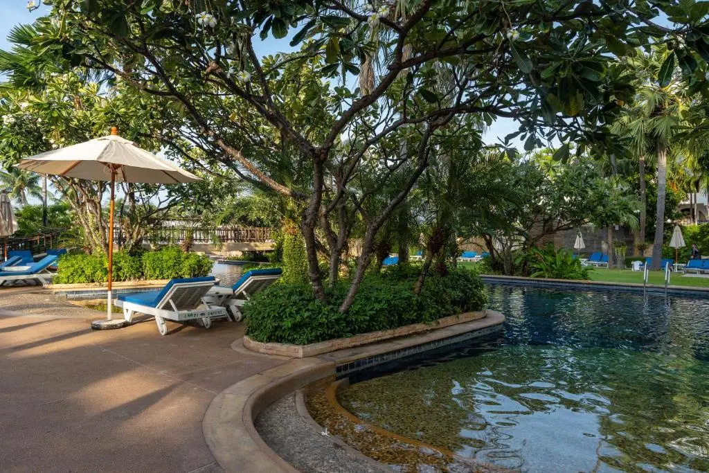 Jomtien Palm Beach Hotel & Resort - Family-Friendly