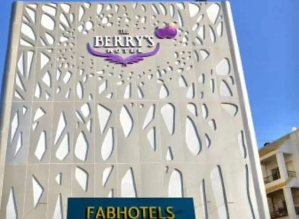 FabHotel Astra Berry's