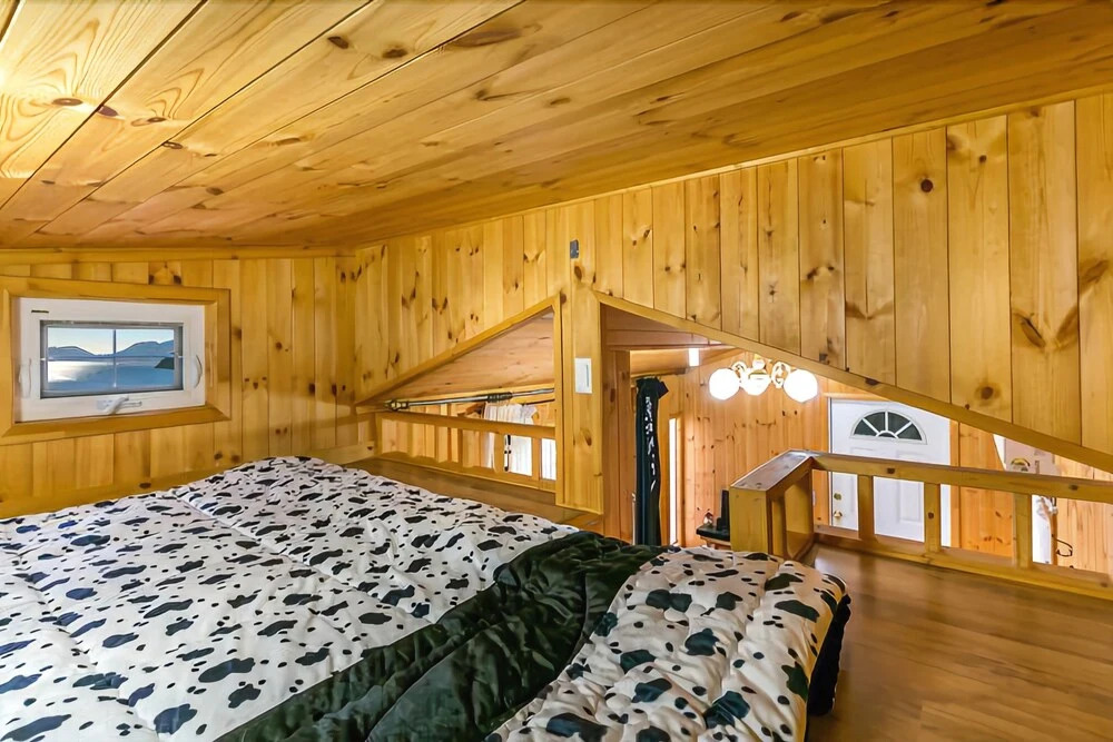 Geoje Forest Pinetree Pension