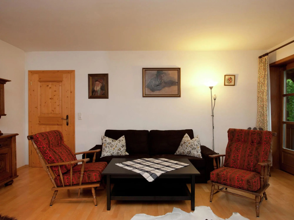 Sunlit Apartment near Ski Area in Mittersill