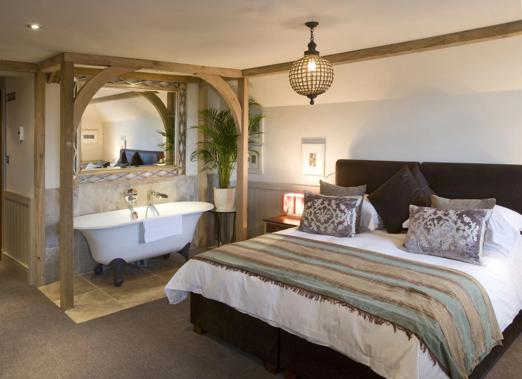 The Farmhouse Hotel and Restaurant