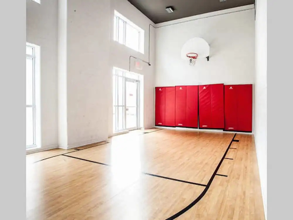 Pinnacle Suites - Trendy 2-Story Loft offered by Short Term Stays