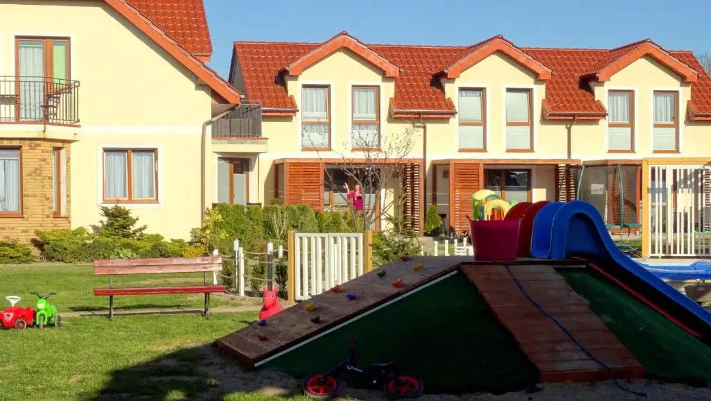 Koralia Domki i Apartamenty Basen z podgrzewaną wodą