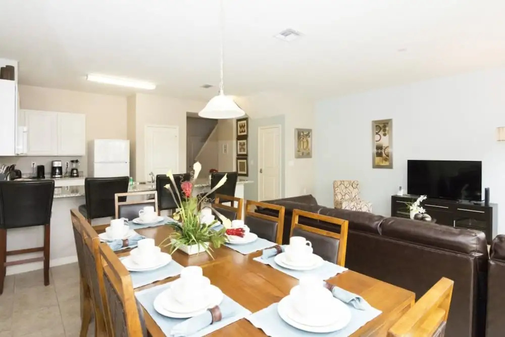 Vacation Townhome Next to Parks Cb3163