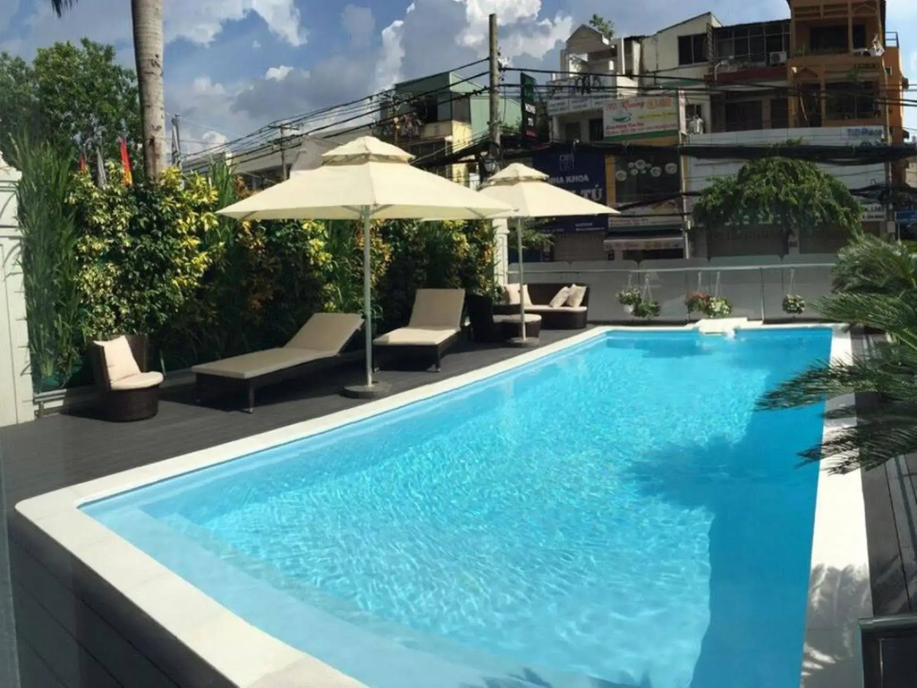 Le Duy Grand Hotel