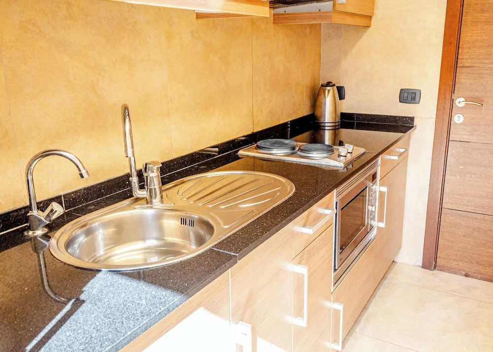 Britannia Suites