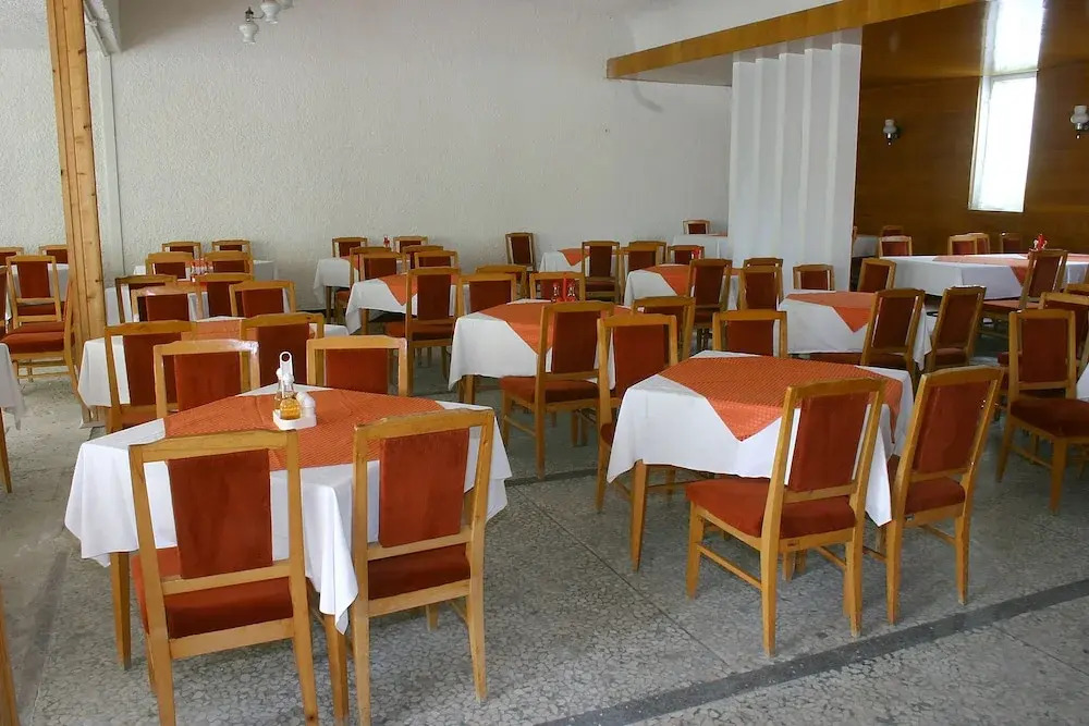 Vezhen Hotel - Free Parking