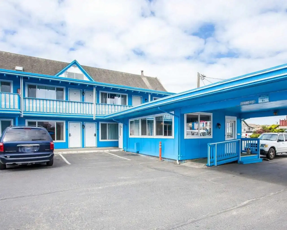 Inn at the Sea