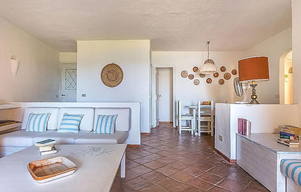 Stunning Home in Golfo di Marinella With 2 Bedrooms