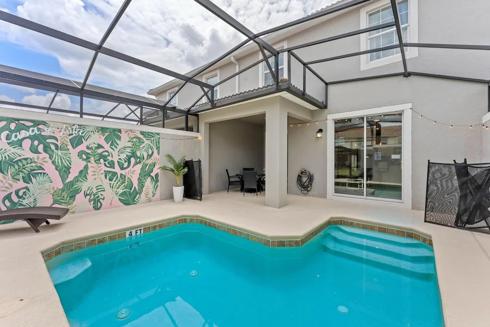 Lovely Family Home - 8 Min to Disney Stl106