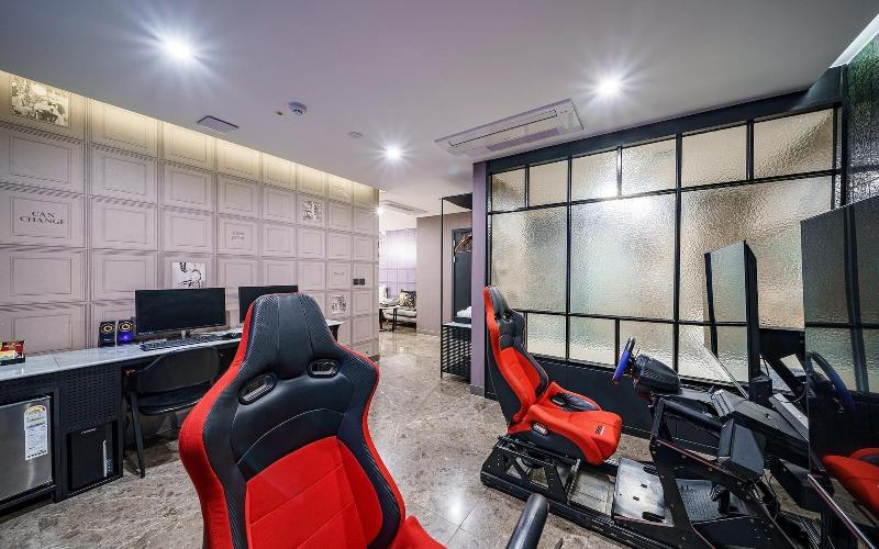 Konkuk University Boutique Nine