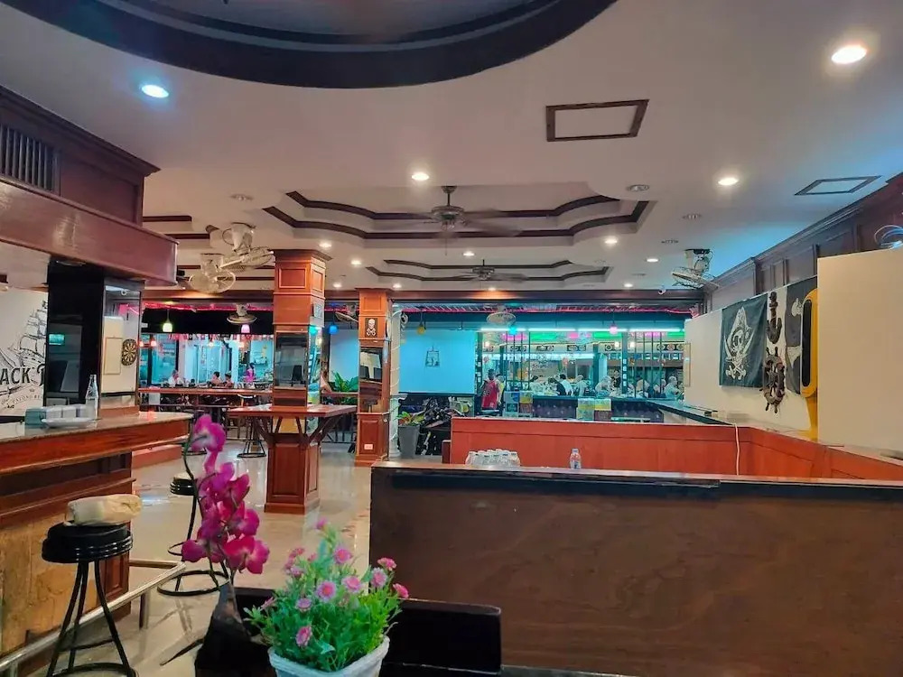 Hack Patong Beach Hotel