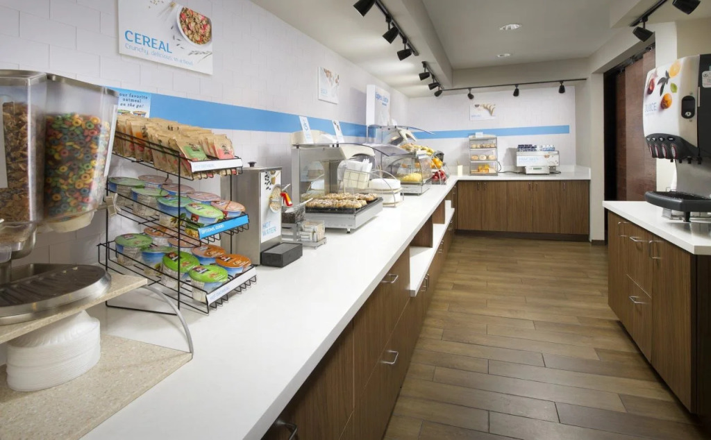 Holiday Inn Express & Suites San Antonio - Downtown Market Area by IHG