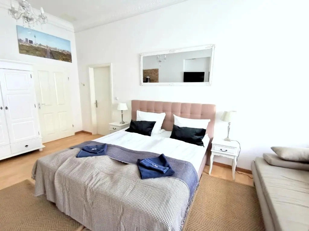 GASTEIN by ROCKCHAIR Apartments l SUPERHOST Status l 2 Bedrooms Boxspringbeds 1,5 Bathrooms - Cozy Family & Business Flair welcomes you