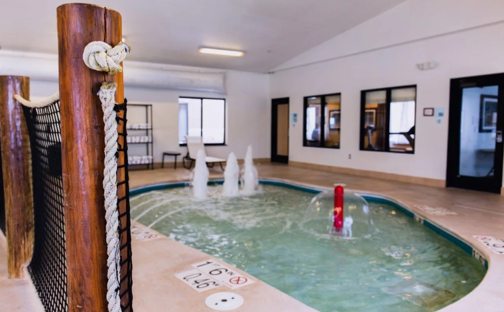 Holiday Inn Express & Suites Sidney by IHG