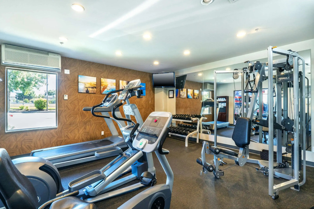 Comfort Suites Kelowna