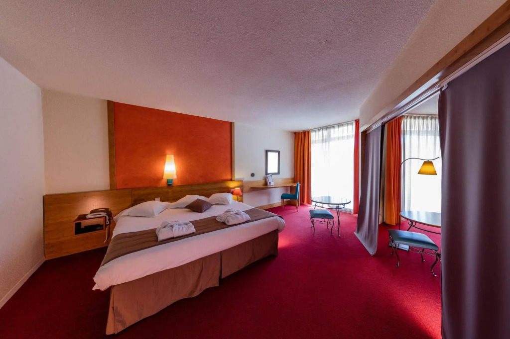 Garrigae Domaine de lEsterel - piscine & SPA Cinq Mondes