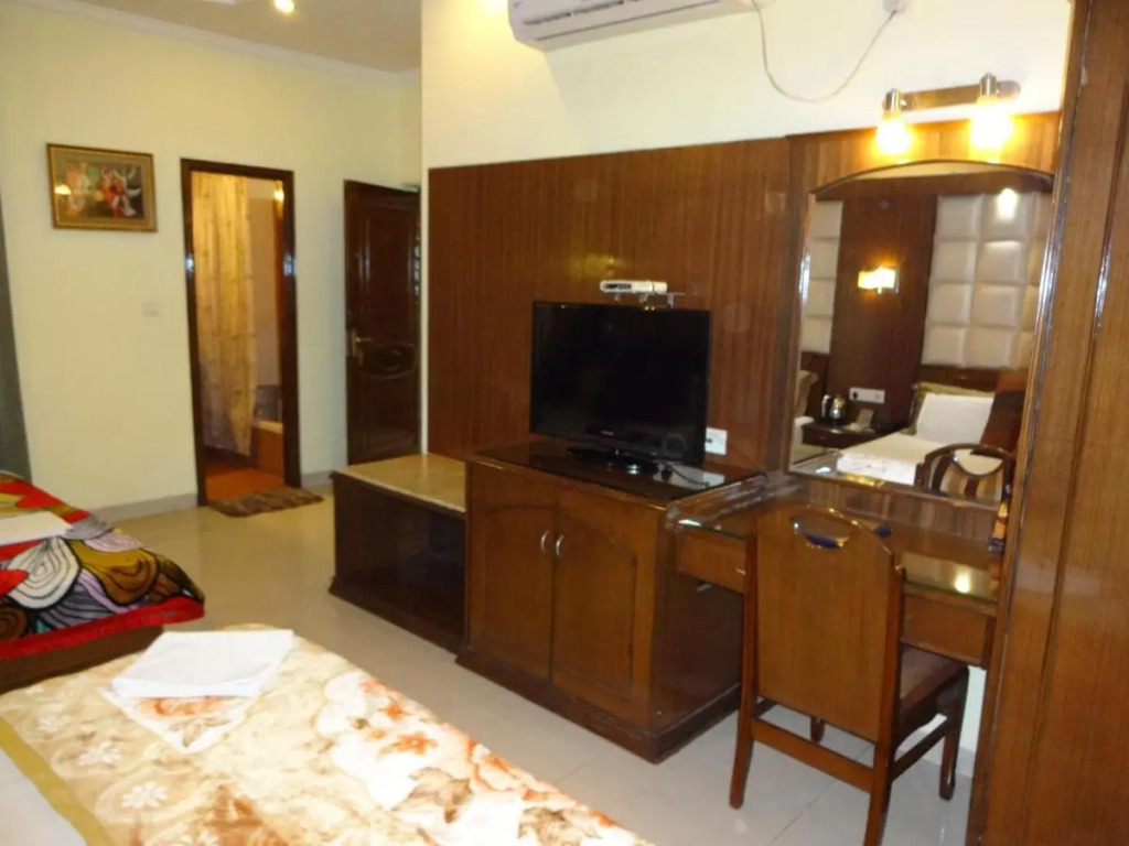 Hotel CJ International