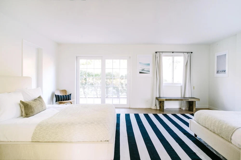 Pacifica by AvantStay | Ocean Getaway w/ Sunset Views | Sleeps 24!