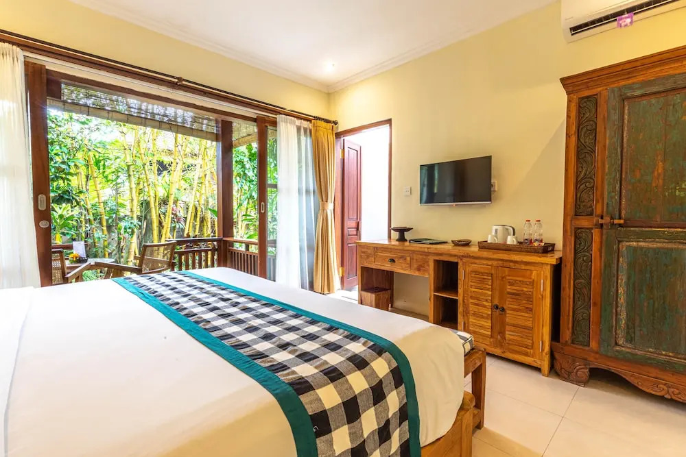 Номер Superior с видом на воду в Meruhdani Boutique Hotel Ubud