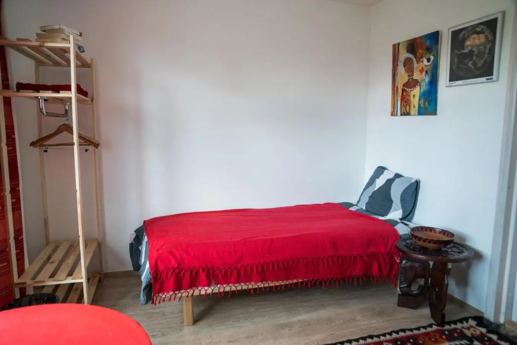 Aavikunurga Guesthouse