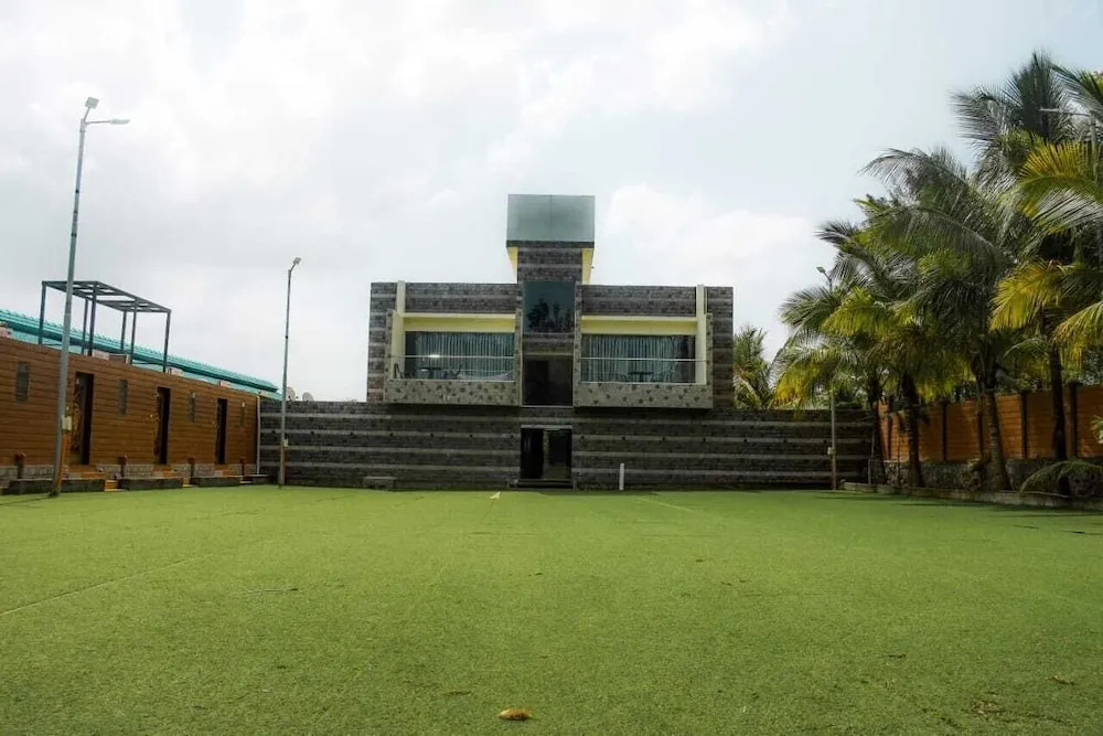 Anand Resort - A luxury Private Pool Resort in Nashik