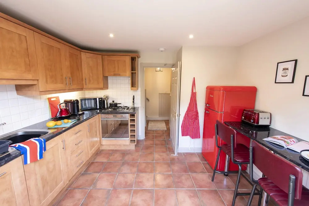 A very British house to stay 3 Bedroom