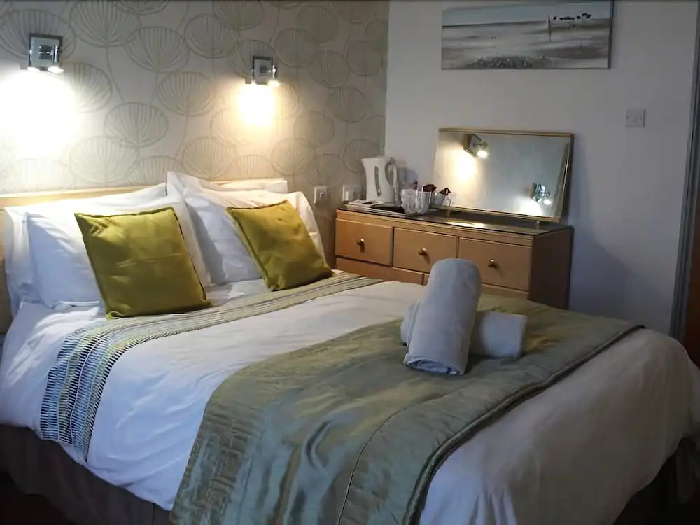 Sunray Suites