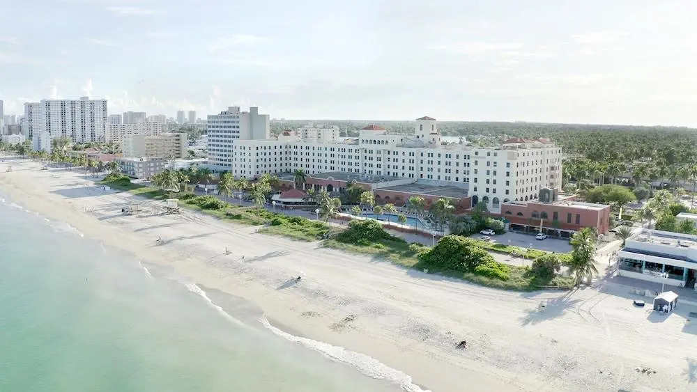 427 City View Hollywood Beach Resort