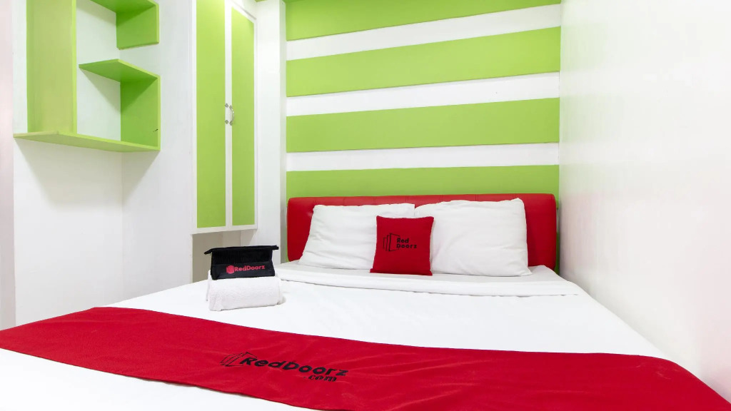 RedDoorz at DBuilders Rooms Lower Bicutan