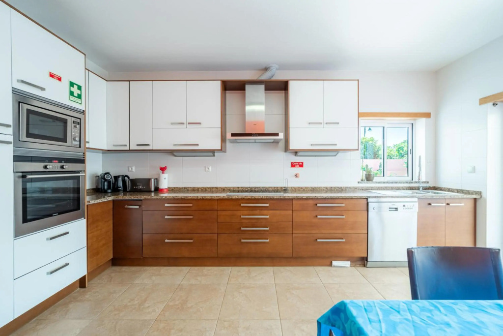 Ponta da Piedade Family House