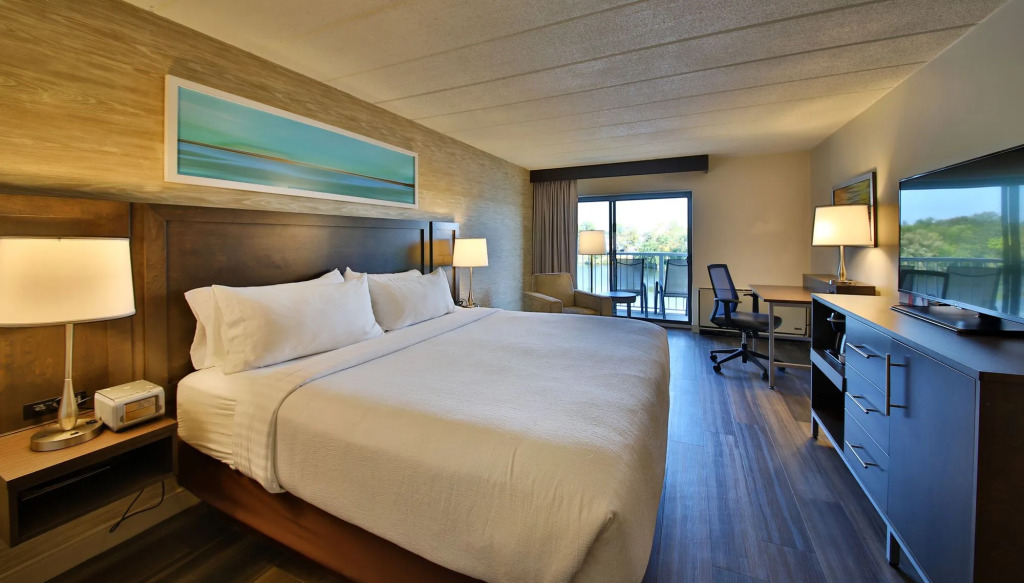 Holiday Inn Hotel Peterborough Waterfront by IHG