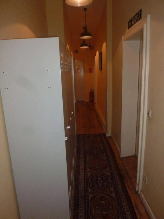 Buch-Ein-Bett Hostel