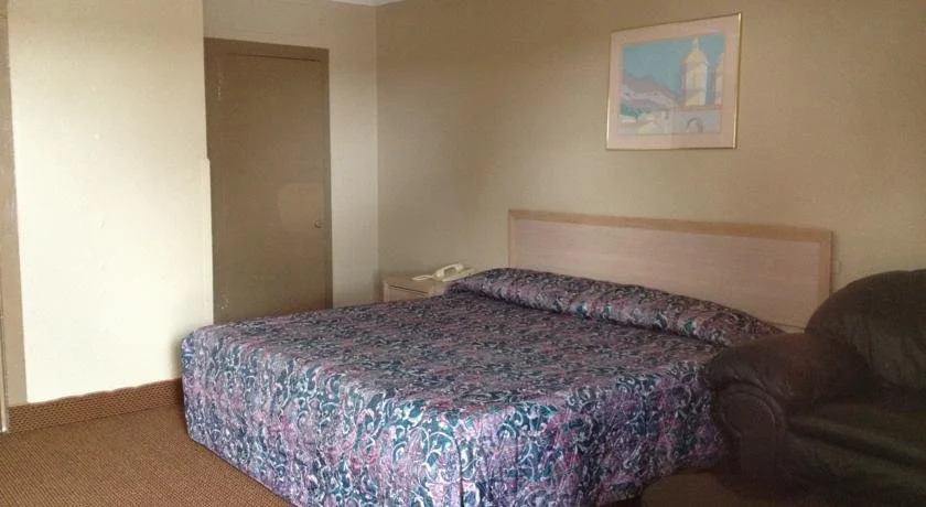 College Inn Motel