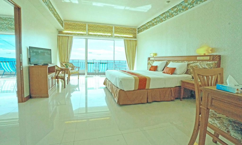 Pattaya Park Beach Resort