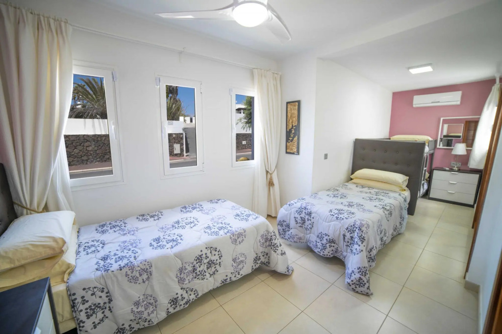 Ananda (L1) in Tias with 4 bedrooms and 4 bathrooms