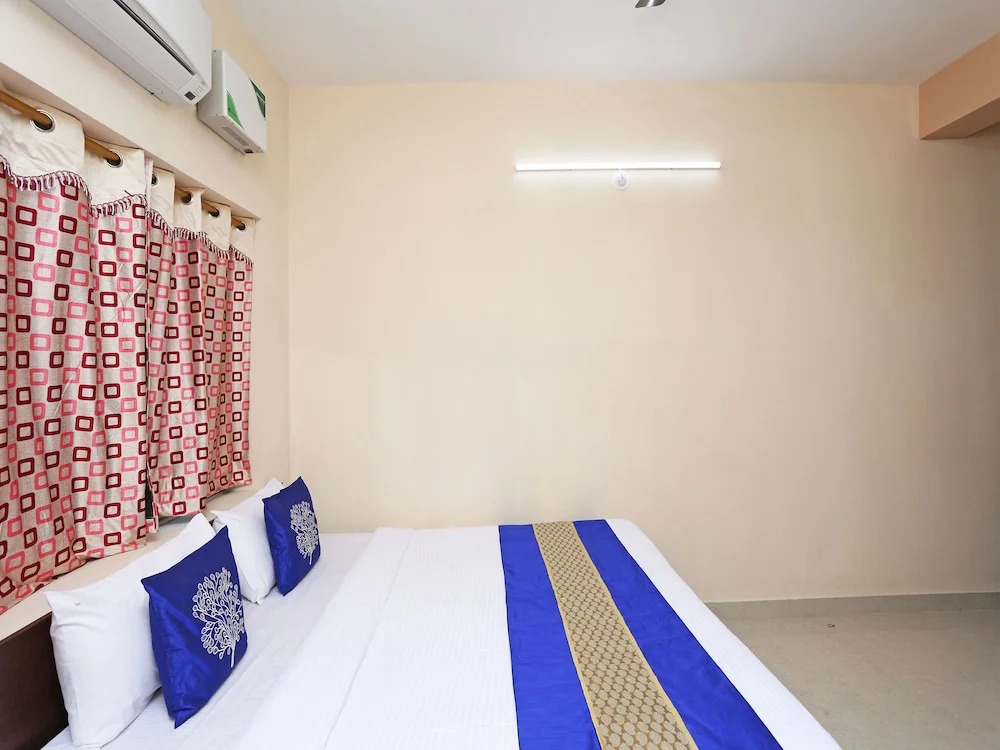 Oyo 11866 N J Residency