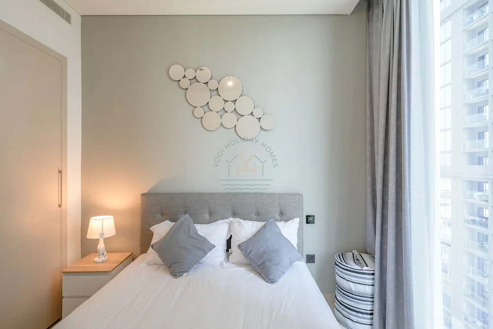 Yogi - Unwind in this 1BR at Sobha Creek Vistas Reserve