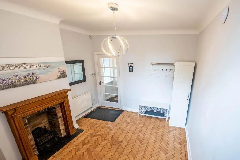 The Manor - Large Luxury home in Bournemouth - Sleeps 12+